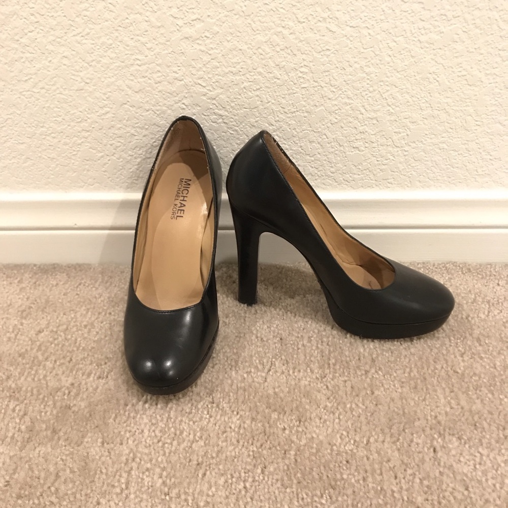 Michael Kors Black Leather Pumps sz.4